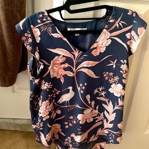 Loft flutter sleeve shell